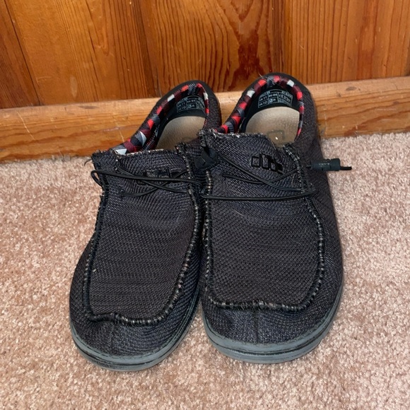 Hey dude shoes red gray and black shoes size 11 men’s causal shoes Wally Sox - Picture 5 of 10